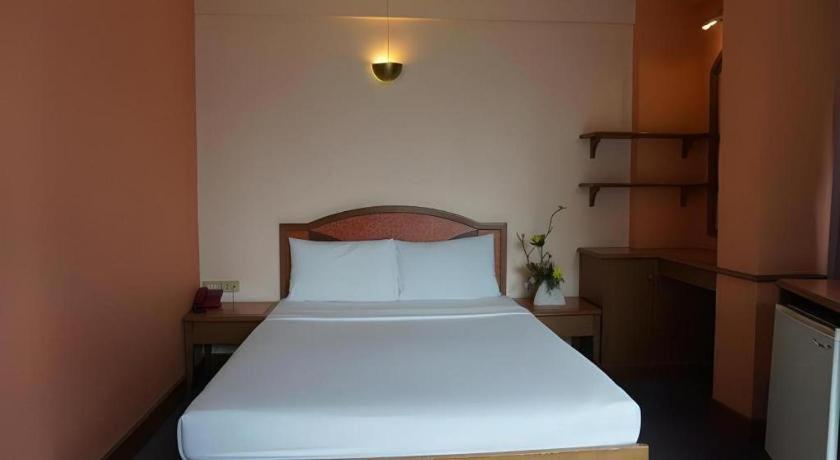 Tanaphat Hatyai Hotel Hat Yai Exteriör bild