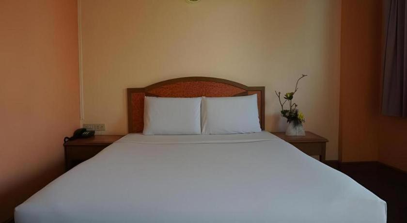 Tanaphat Hatyai Hotel Hat Yai Exteriör bild